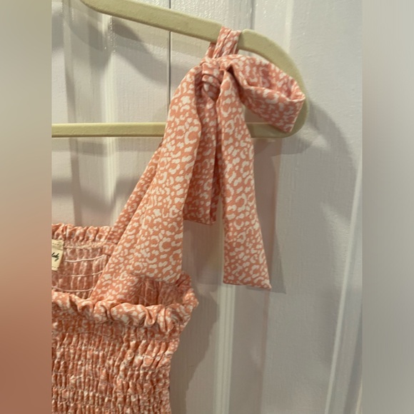 pink and white spotted dress - Picture 5 of 8